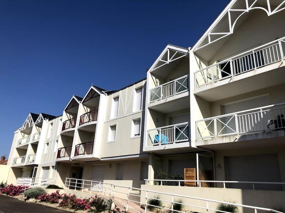 Le Petit Cote Ouest - Appt Dans Les Pins Pres De La Plage Ле-Сабль-д’Олон Экстерьер фото